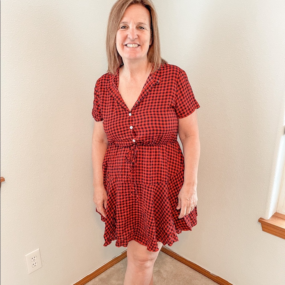Super cute red and black checkered dress,size L!
